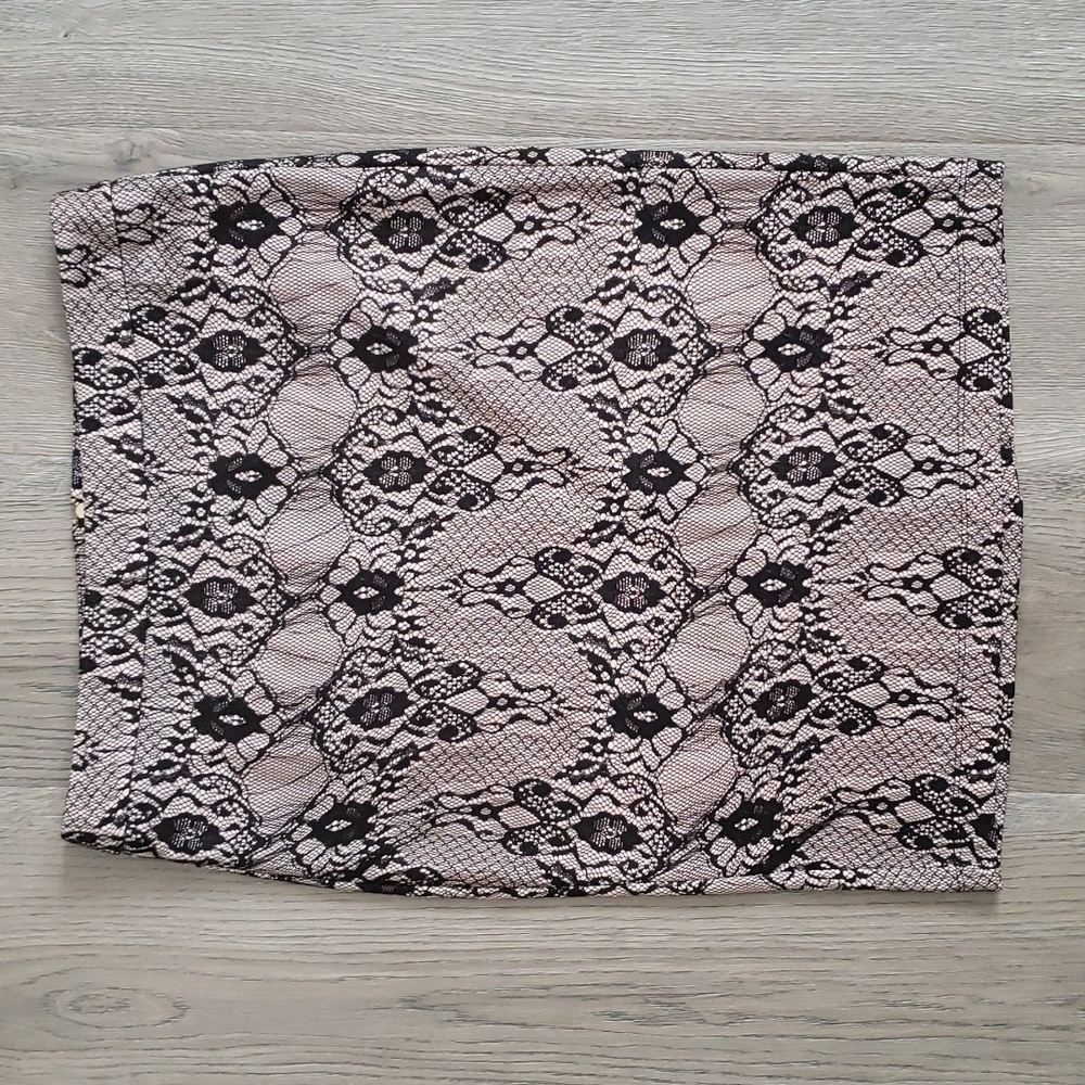 ⭐️3/$25⭐️ NWT Ricki's Floral Lace Skirt